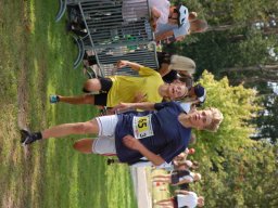 family-_and_friends_tria_2020_150_20220409_1426724654