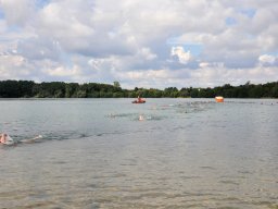 family-_and_friends_tria_2020_22_20220409_1435597361